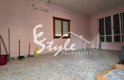 Resale - Villa - Torrevieja - El Chaparal