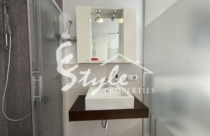 Resale - Apartamento - Punta Prima