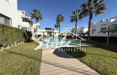 Resale - Apartamento - Punta Prima