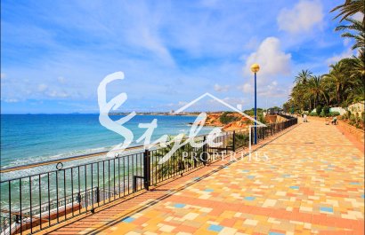 Resale - Apartamento - Punta Prima