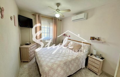 Resale - Villa - Punta Prima