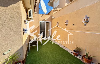 Resale - Villa - Punta Prima