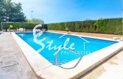 Resale - Villa - Punta Prima