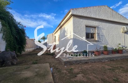 Resale - Villa - Torrevieja - El Chaparal