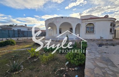 Resale - Villa - Torrevieja - El Chaparal