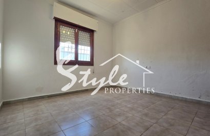 Resale - Villa - Torrevieja - El Chaparal