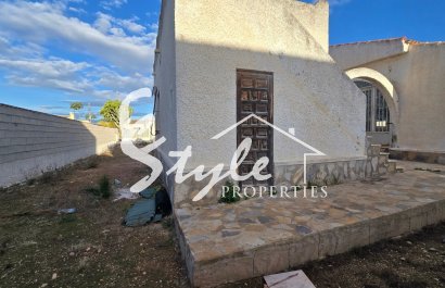 Resale - Villa - Torrevieja - El Chaparal