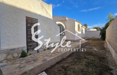 Resale - Villa - Torrevieja - El Chaparal