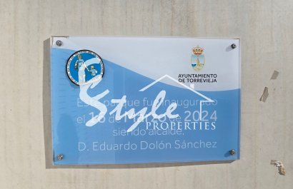 Resale - Villa - Torrevieja - El Chaparal