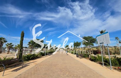 Resale - Villa - Torrevieja - El Chaparal