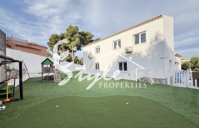Resale - Villa - Villamartin, Orihuela Costa - Villamartin