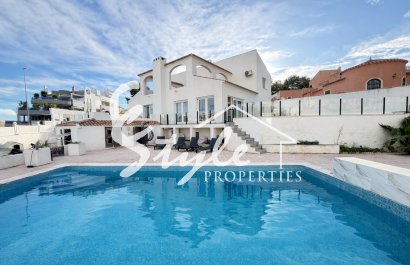 Resale - Villa - Villamartin, Orihuela Costa - Villamartin