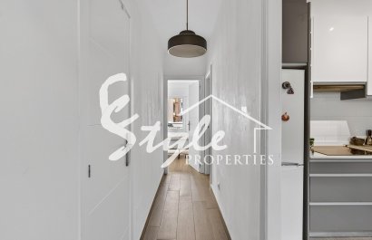 Resale - Apartamento - Torrevieja - Playa de los Locos