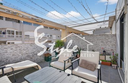 Resale - Apartamento - Torrevieja - Playa de los Locos