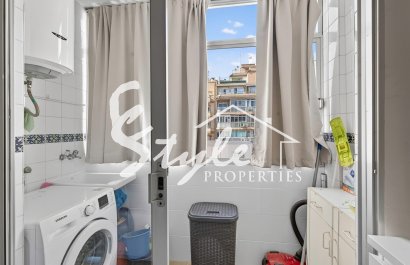 Resale - Apartamento - Torrevieja - Playa de los Locos