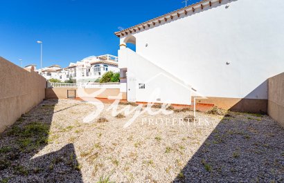 For sale top floor apartment with sea views and parking in La Ciñuelica R14, Punta Prima, Costa Blanca. ID2460