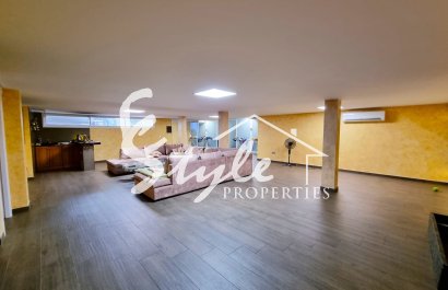 Resale - Villa - Torrevieja - La Mata