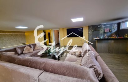 Resale - Villa - Torrevieja - La Mata