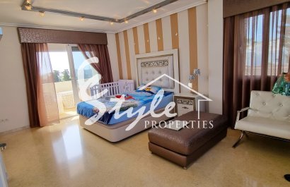 Resale - Villa - Torrevieja - La Mata