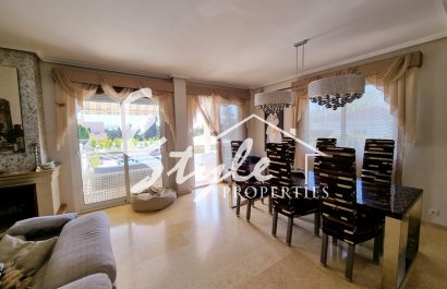 Resale - Villa - Torrevieja - La Mata