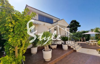 Resale - Villa - Torrevieja - La Mata