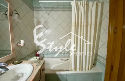 Resale - Apartamento - Torrevieja - Playa del Cura