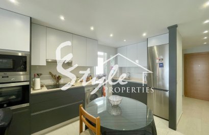 Resale - Apartamento - Torrevieja - Playa del Cura