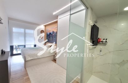 Resale - Apartamento - Orihuela Costa - Villamartin