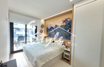 Resale - Apartamento - Orihuela Costa - Villamartin