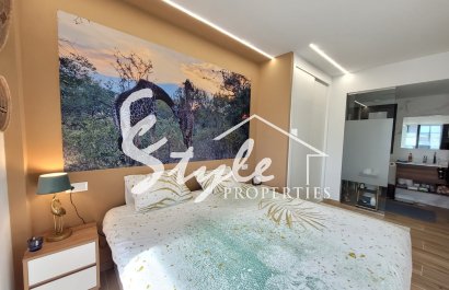 Resale - Apartamento - Orihuela Costa - Villamartin