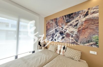 Resale - Apartamento - Orihuela Costa - Villamartin