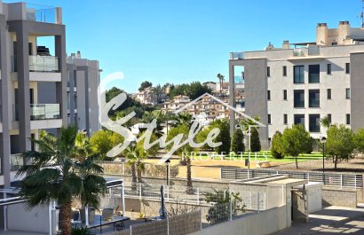 Resale - Apartamento - Orihuela Costa - Villamartin