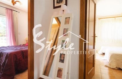 Resale - Villa - Orihuela-Costa - Villamartin