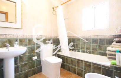 Resale - Villa - Orihuela-Costa - Villamartin