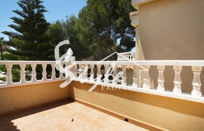 Resale - Villa - Orihuela-Costa - Villamartin