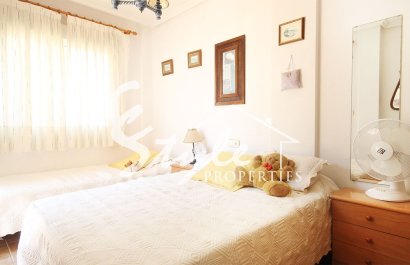 Resale - Villa - Orihuela-Costa - Villamartin