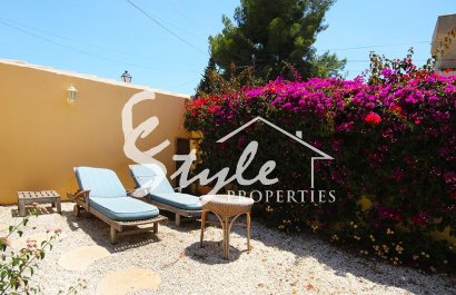 Resale - Villa - Orihuela-Costa - Villamartin