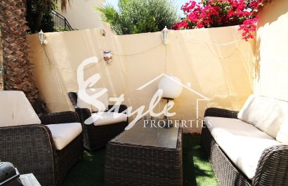 Resale - Villa - Orihuela-Costa - Villamartin