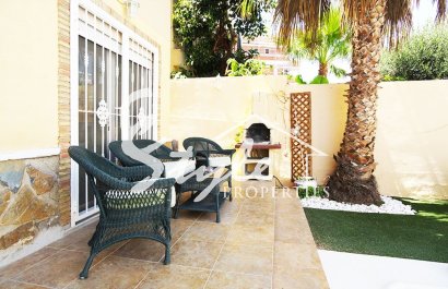 Resale - Villa - Orihuela-Costa - Villamartin
