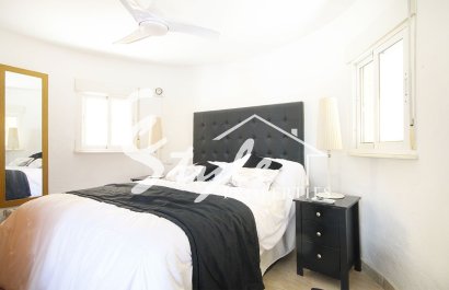 Resale - Villa - Orihuela-Costa - Villamartin