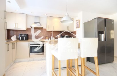 Resale - Villa - Orihuela-Costa - Villamartin