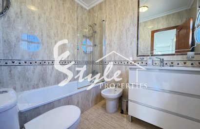 Resale - Villa - Villamartin, Orihuela Costa - Villamartin