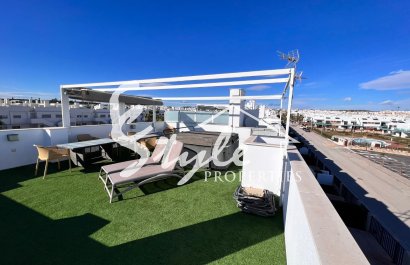 Resale - Apartment - Orihuela-Costa - Vistabella Golf