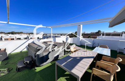 Resale - Apartment - Orihuela-Costa - Vistabella Golf