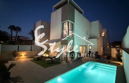 Resale - Villa - Santiago de Ribeira - Zona de la playa