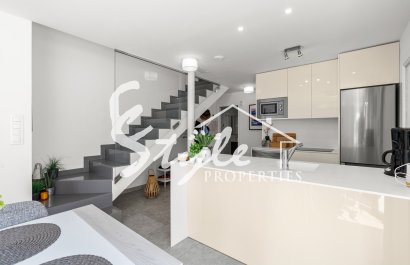 Resale - Villa - Santiago de Ribeira - Zona de la playa