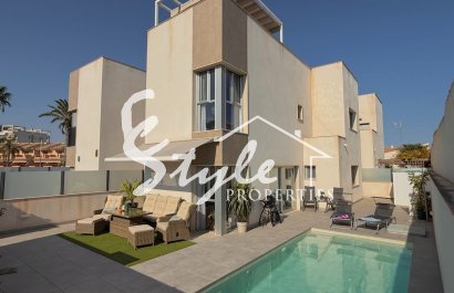 Resale - Villa - Santiago de Ribeira - Zona de la playa