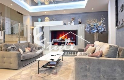 Resale - Villa - Orihuela-Costa - Villamartin