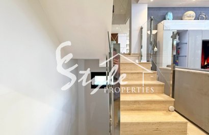 Resale - Villa - Orihuela-Costa - Villamartin