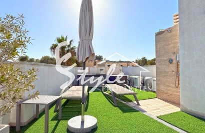 Resale - Villa - Orihuela-Costa - Villamartin